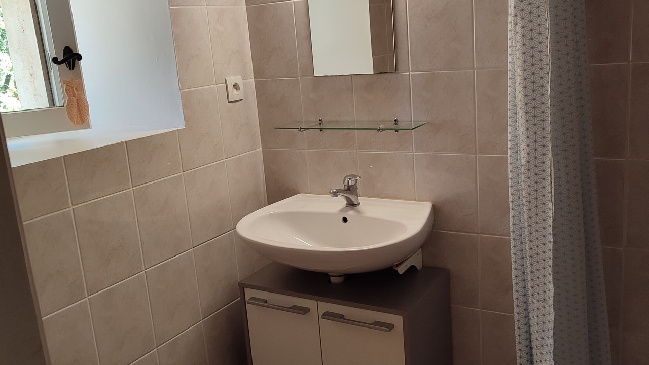 Photo of Bathroom in Nadaillac