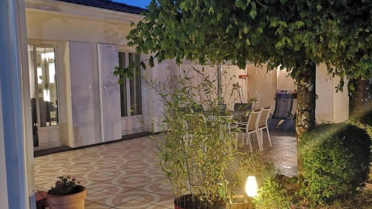 Photo of Patio Balcony in Saint-Sulpice-et-Cameyrac