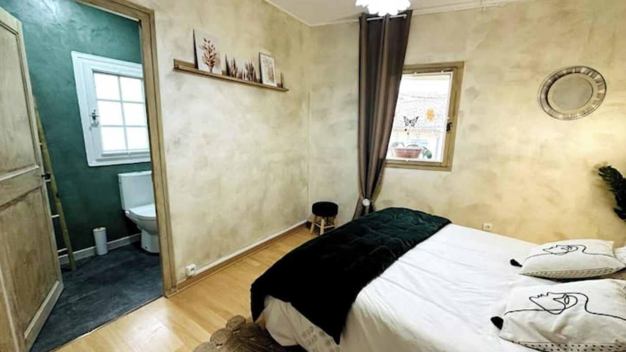 Photo of Bedroom in Saint-Gilles