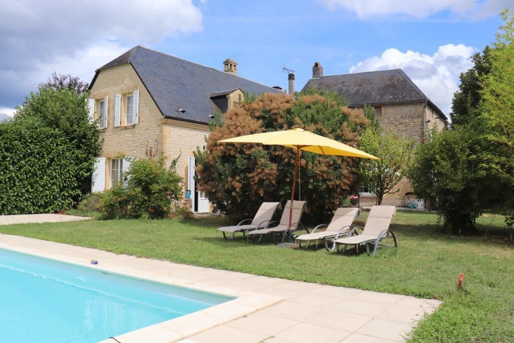 Photo of Outdoor in Saint-Julien-de-Lampon
