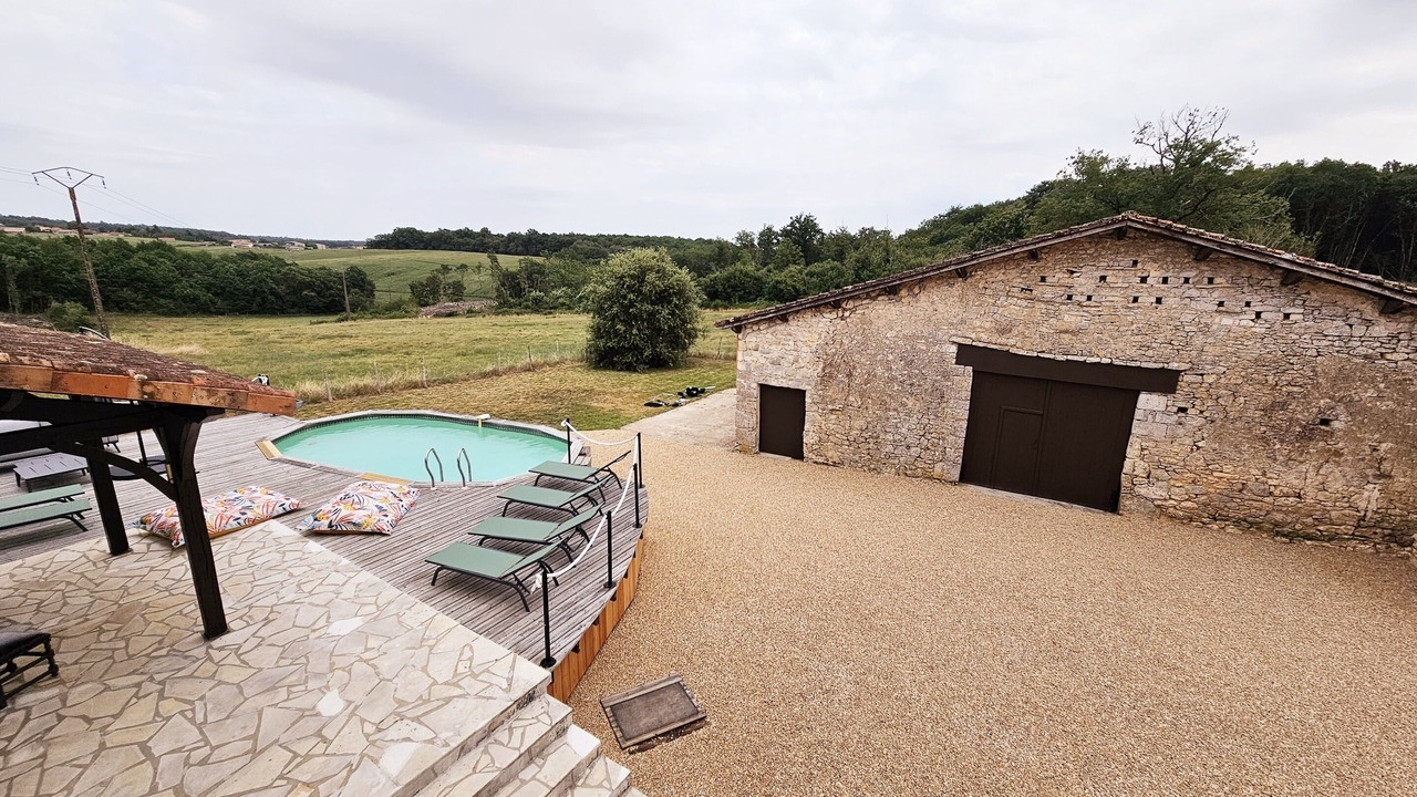 Photo of Patio Balcony in Marthon