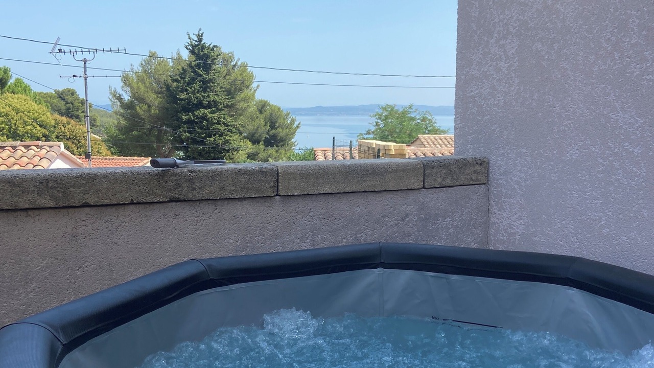 Photo of Outdoor in Istres