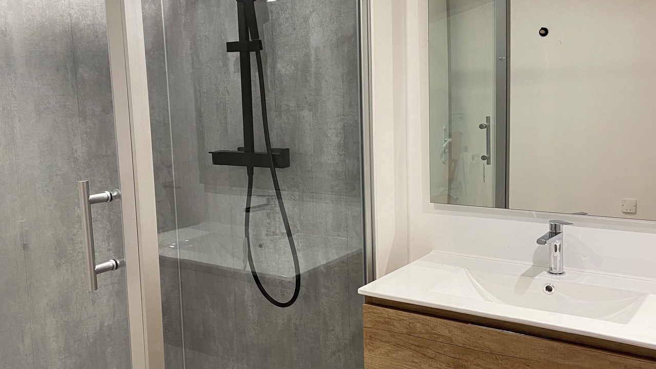 Photo of Bathroom in Hinx