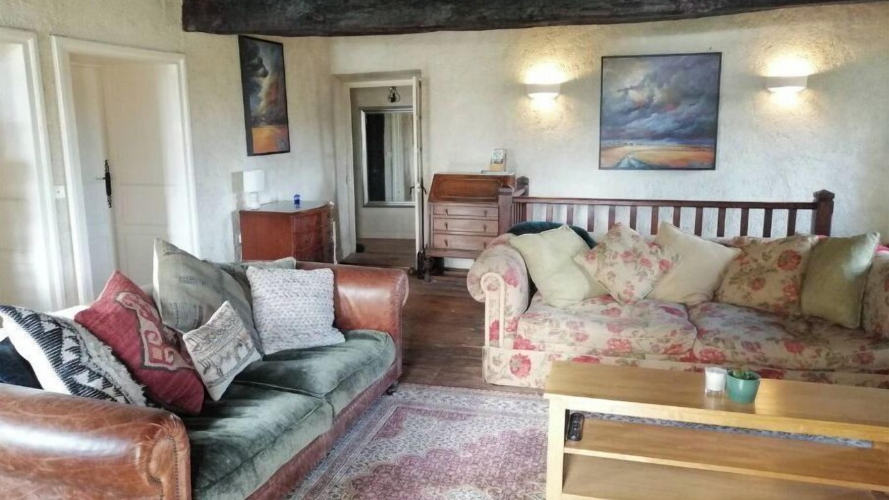 Photo of Livingroom in Nanteuil-de-Bourzac