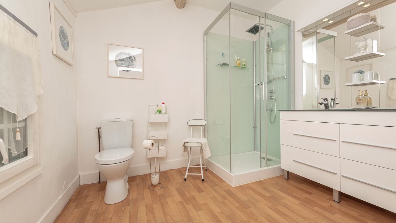 Photo of Bathroom in Sainte-Terre