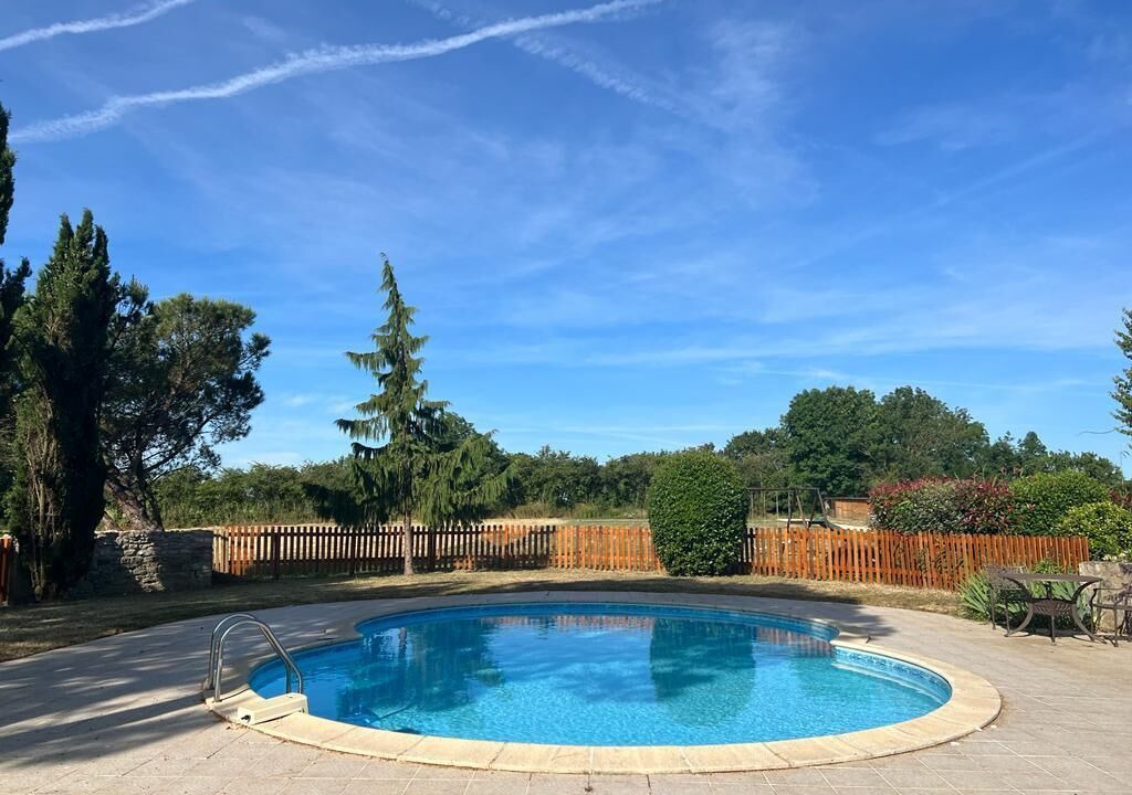 Photo of Outdoor in Saint-Georges-de-Noisne