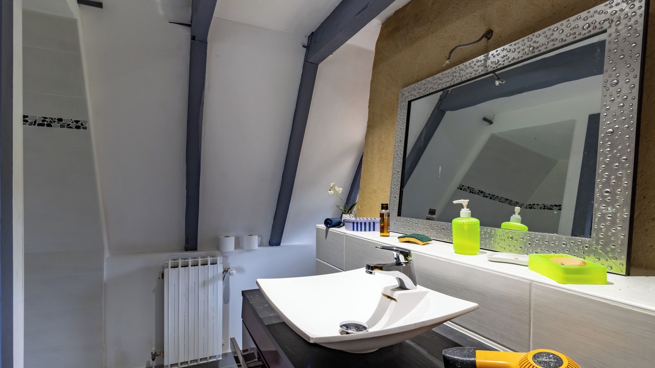 Photo of Bathroom in Marquay