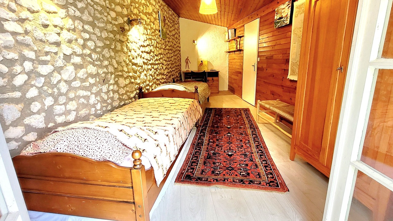 Photo of Bedroom in Douchapt