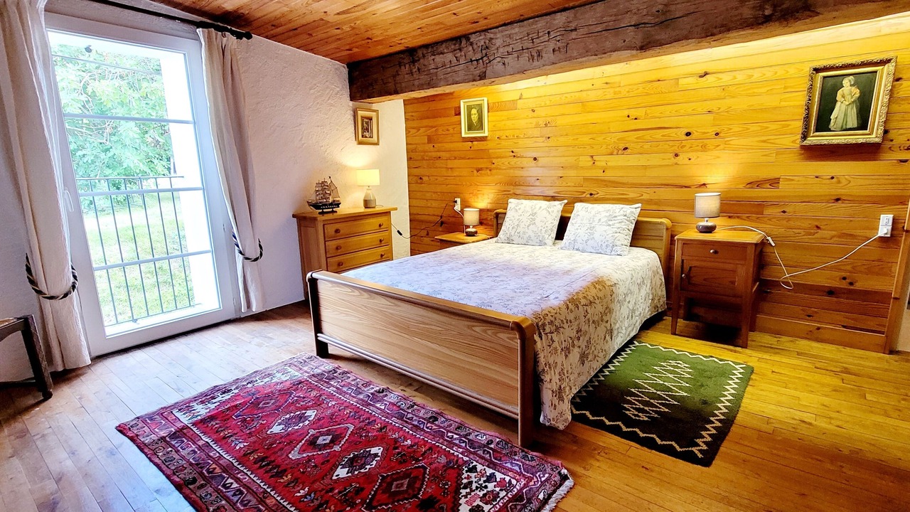 Photo of Bedroom in Douchapt