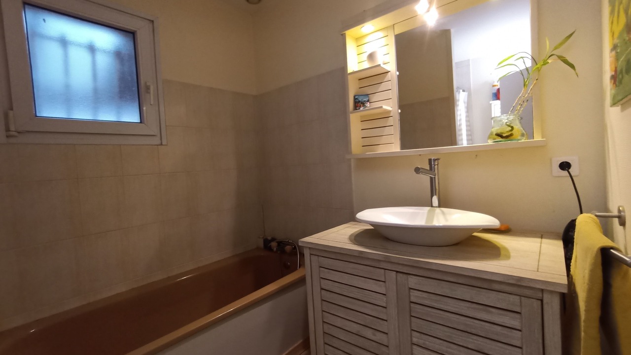 Photo of Bathroom in Pessac
