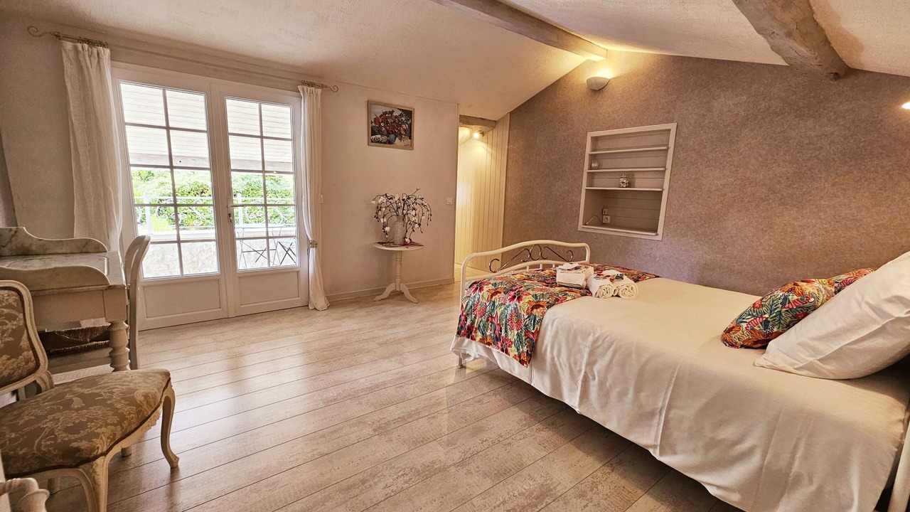 Photo of Bedroom in La Couronne