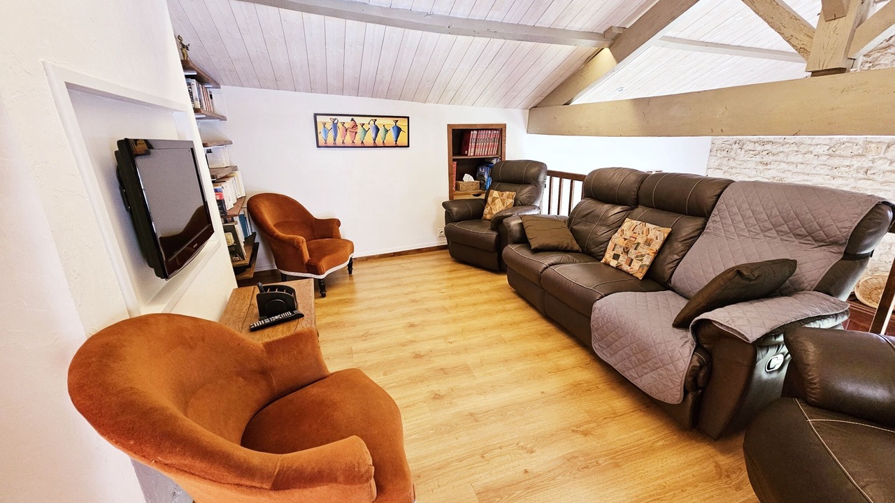 Photo of Livingroom in La Couronne