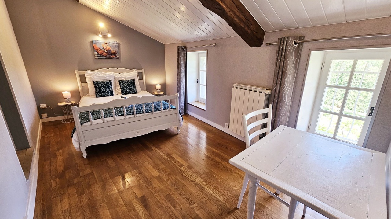Photo of Bedroom in La Couronne