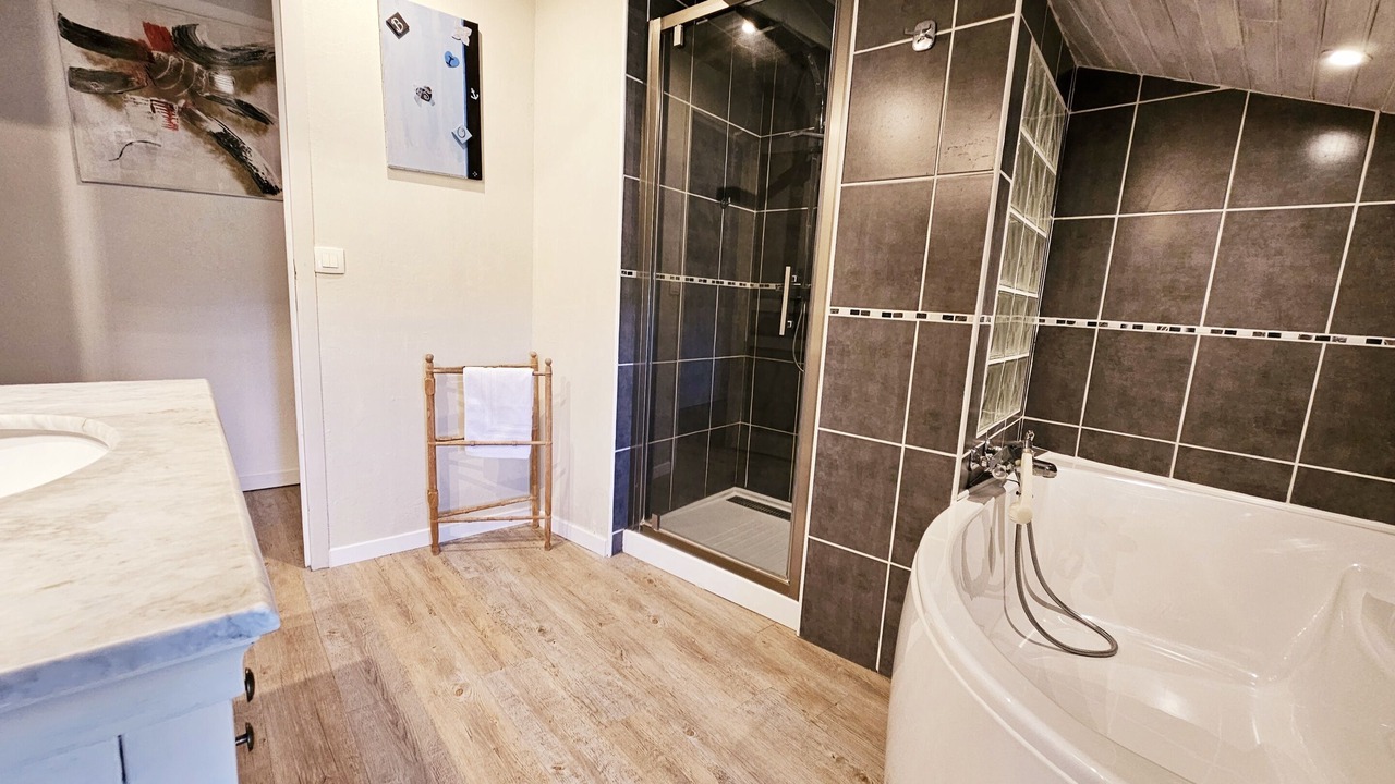 Photo of Bathroom in La Couronne