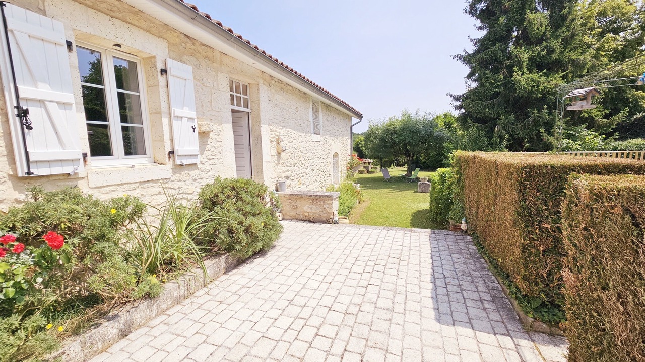 Photo of Outdoor in La Couronne