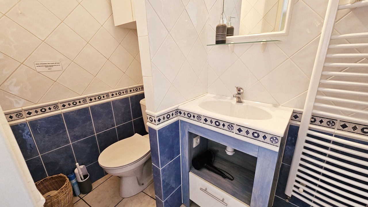 Photo of Bathroom in La Couronne