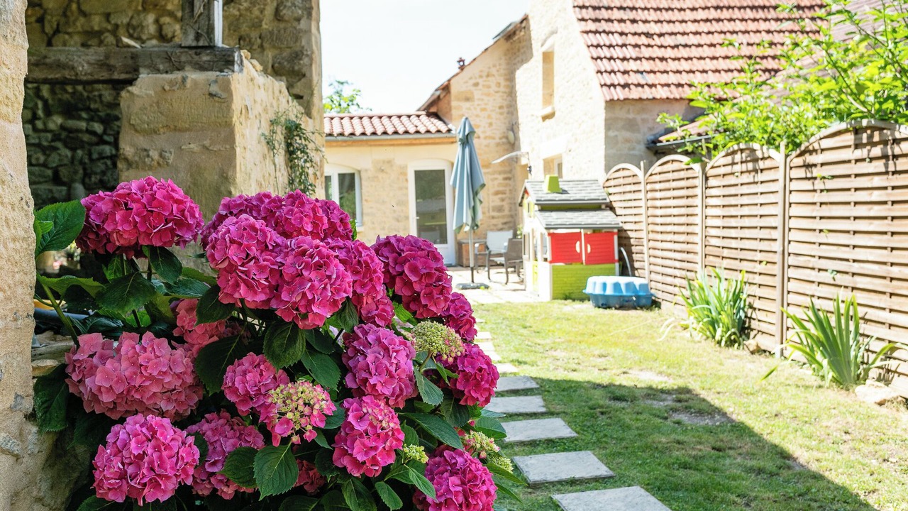 Photo of Outdoor in Sainte-Mondane