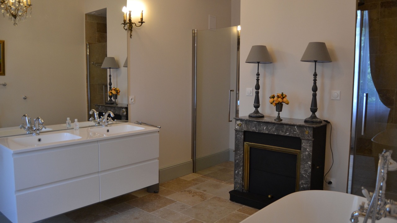 Photo of Bathroom in Saint-Justin