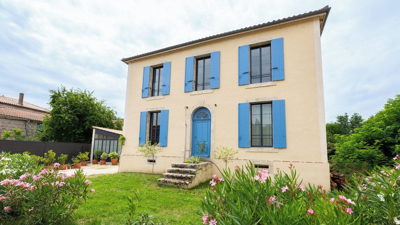 Photo of Outdoor in Saint-Hilaire-de-Lusignan