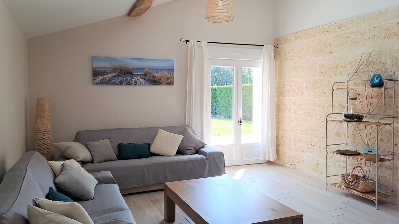 Photo of Livingroom in Saint-Andre-de-Cubzac
