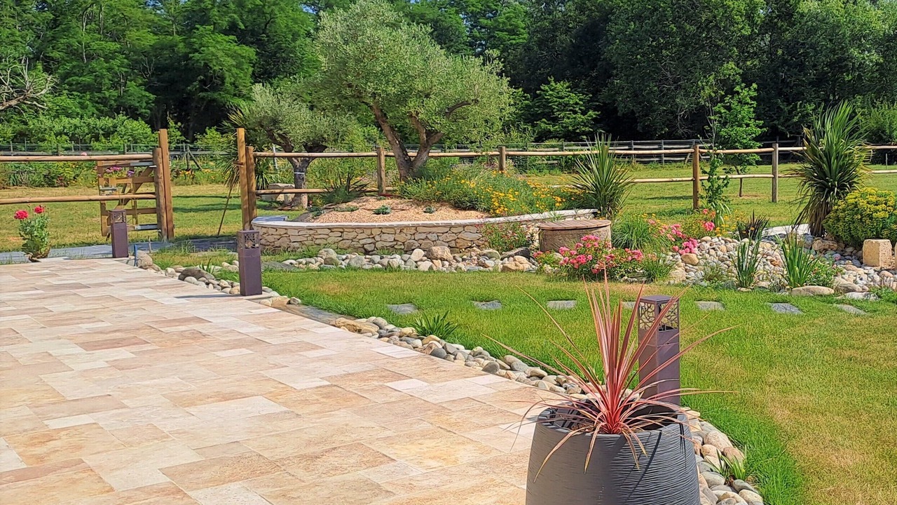 Photo of Outdoor in Saint-Andre-de-Cubzac