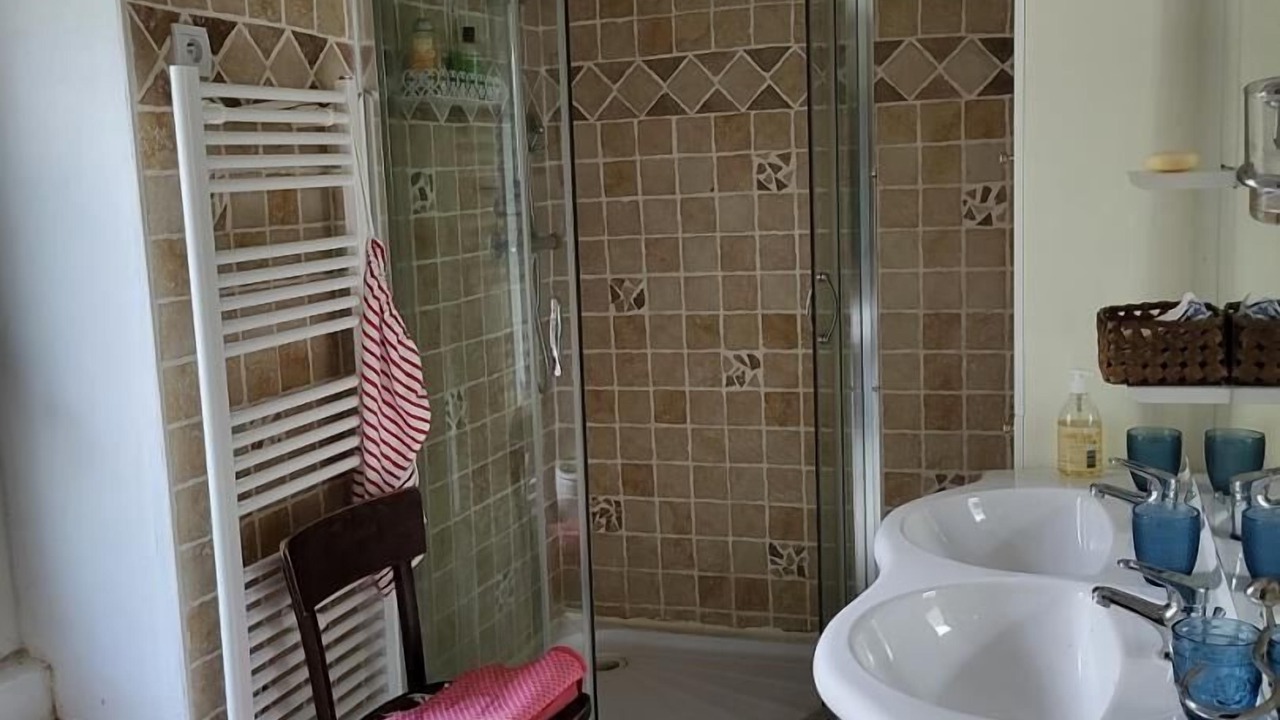 Photo of Bathroom in Rians