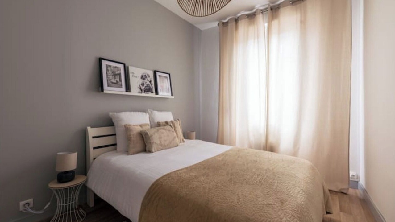 Photo of Bedroom in Cognac