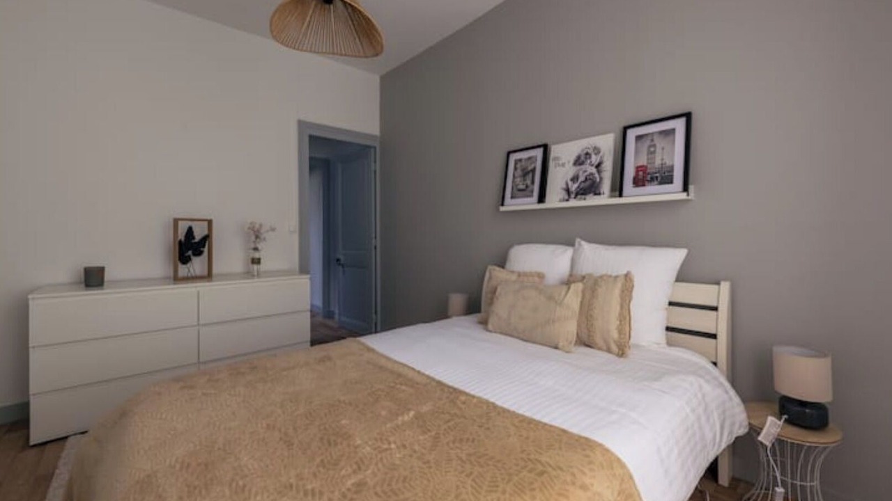 Photo of Bedroom in Cognac