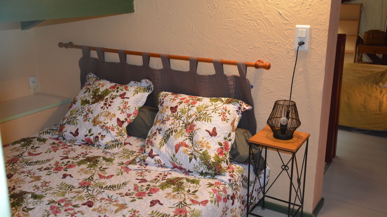 Photo of Bedroom in Saint-Aulaye-Puymangou