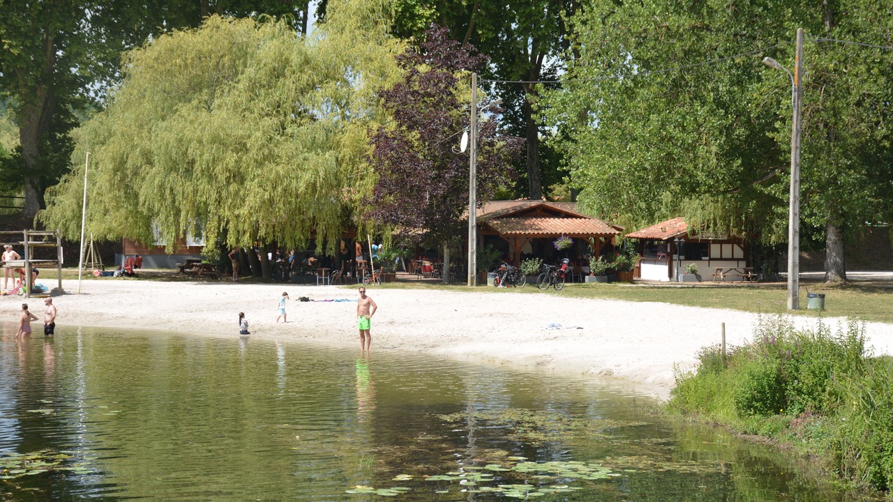 Photo of Others in Saint-Aulaye-Puymangou