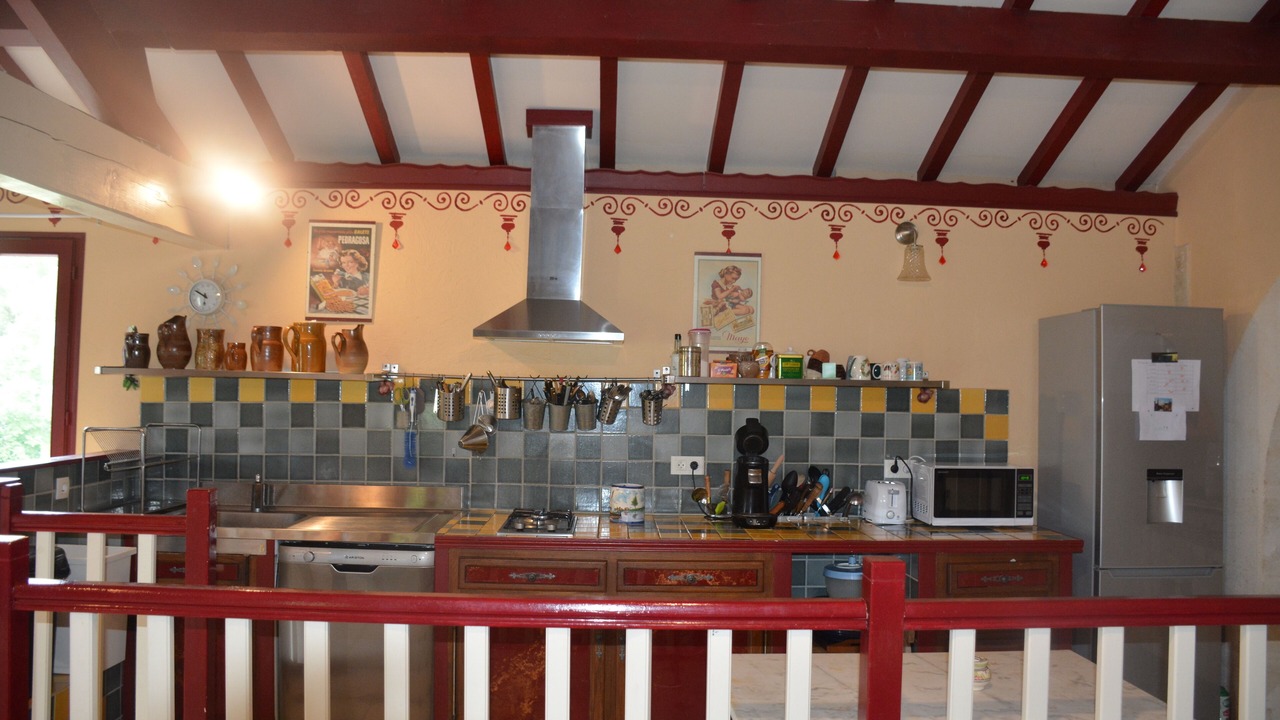 Photo of Kitchen in Saint-Aulaye-Puymangou