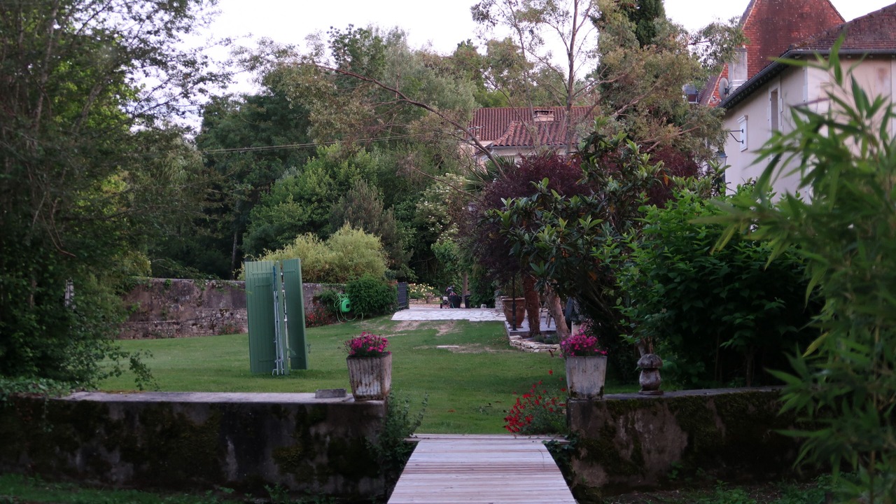 Photo of Outdoor in Saint-Aulaye-Puymangou