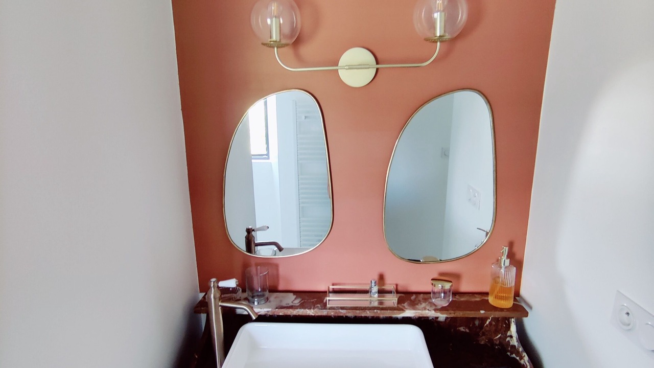 Photo of Bathroom in Vanxains