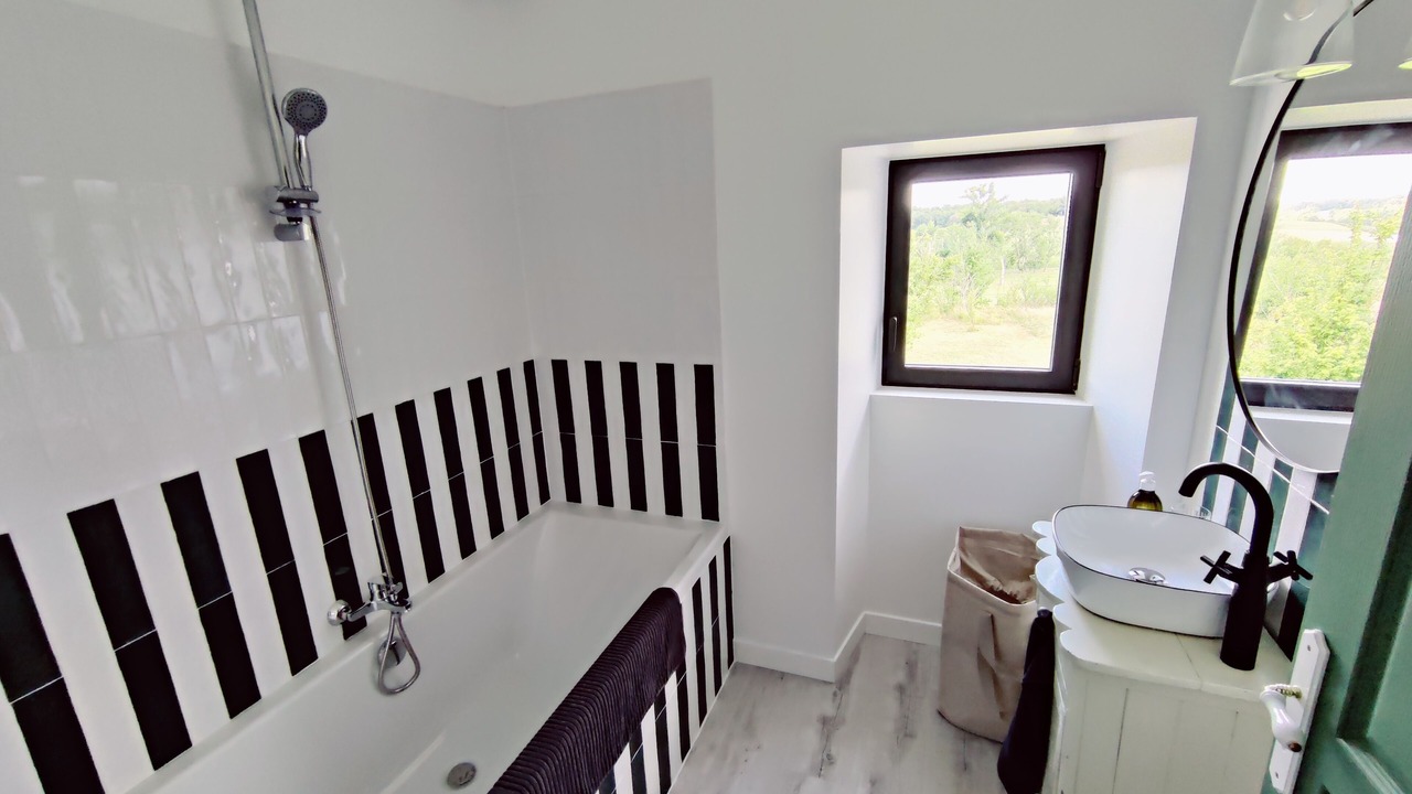 Photo of Bathroom in Vanxains