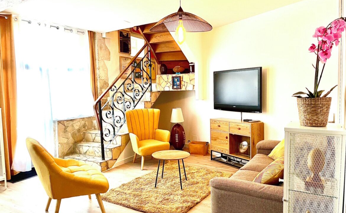 Photo of Livingroom in Biras
