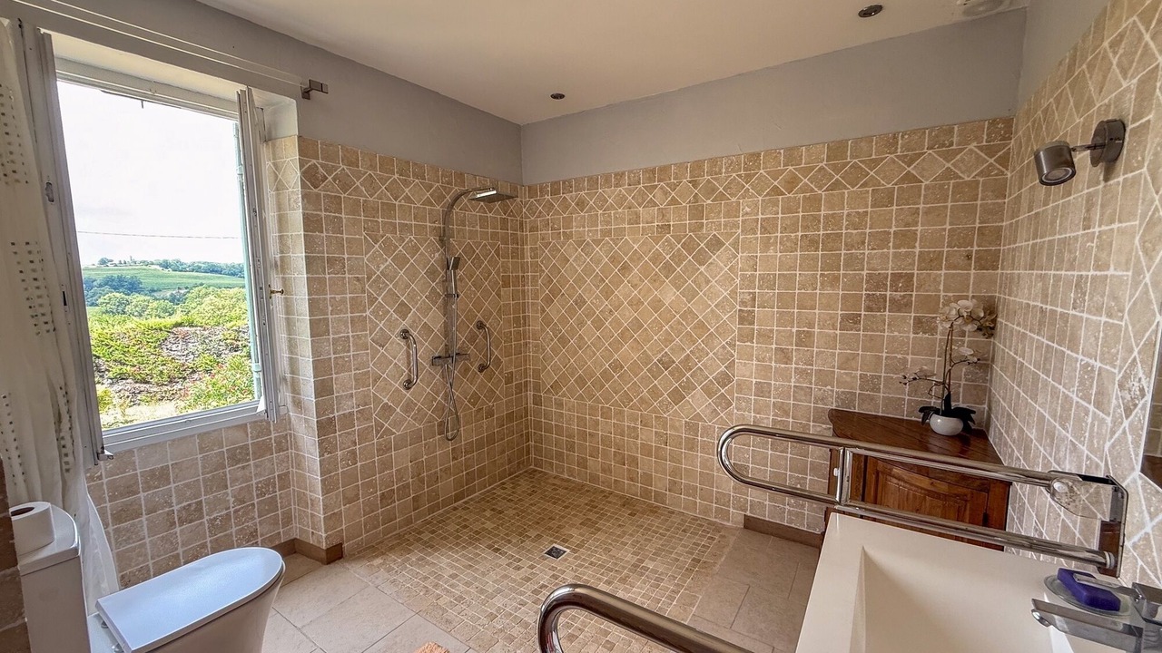 Photo of Bathroom in Astaffort