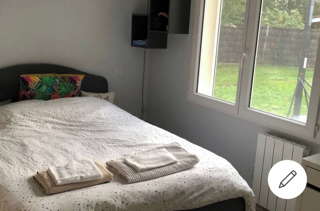 Photo of Bedroom in Gradignan