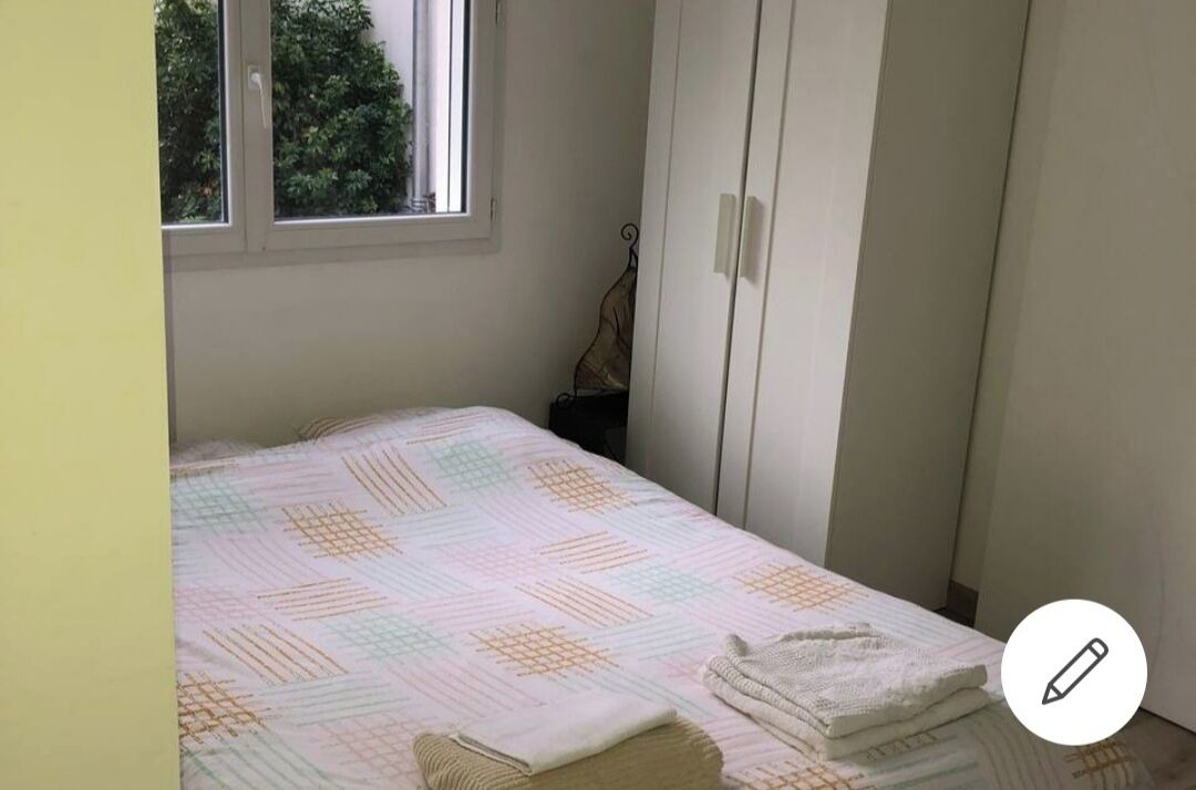 Photo of Bedroom in Gradignan
