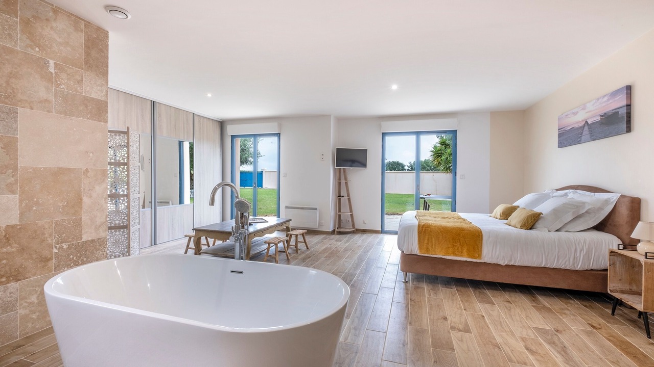 Photo of Bedroom in Saint Nazaire sur Charente