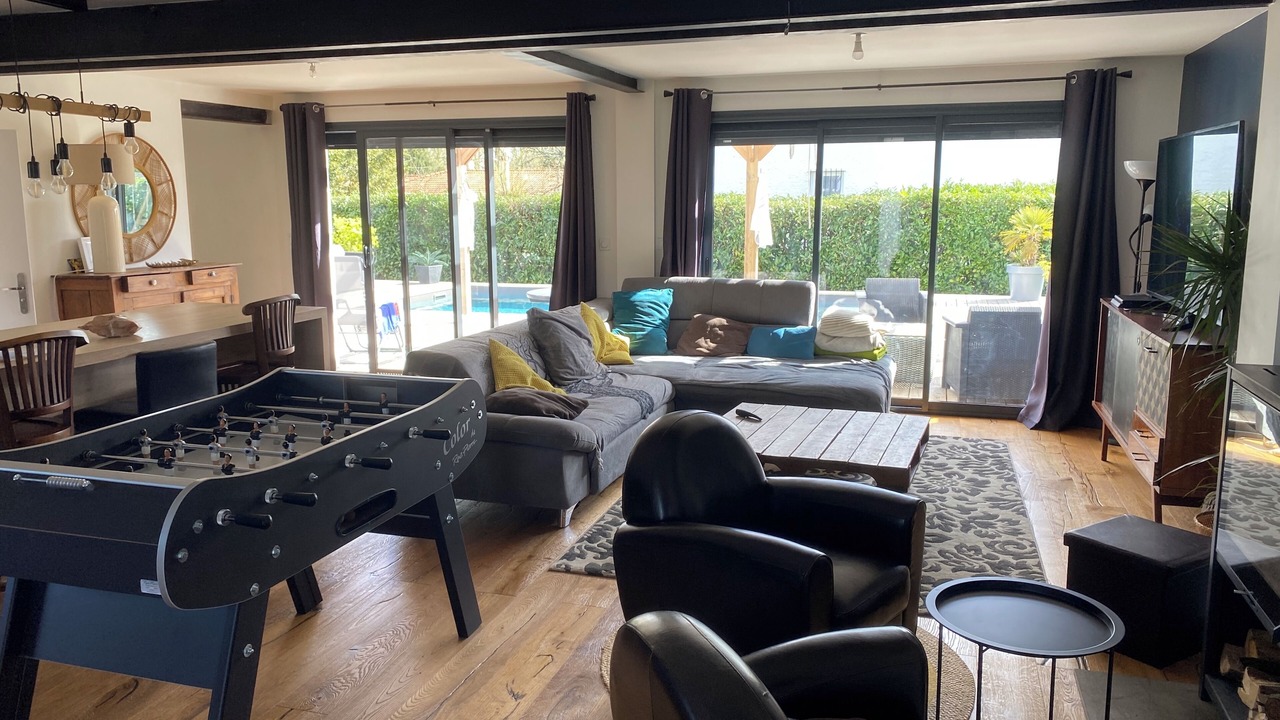 Photo of Livingroom in Saint-Medard-en-Jalles