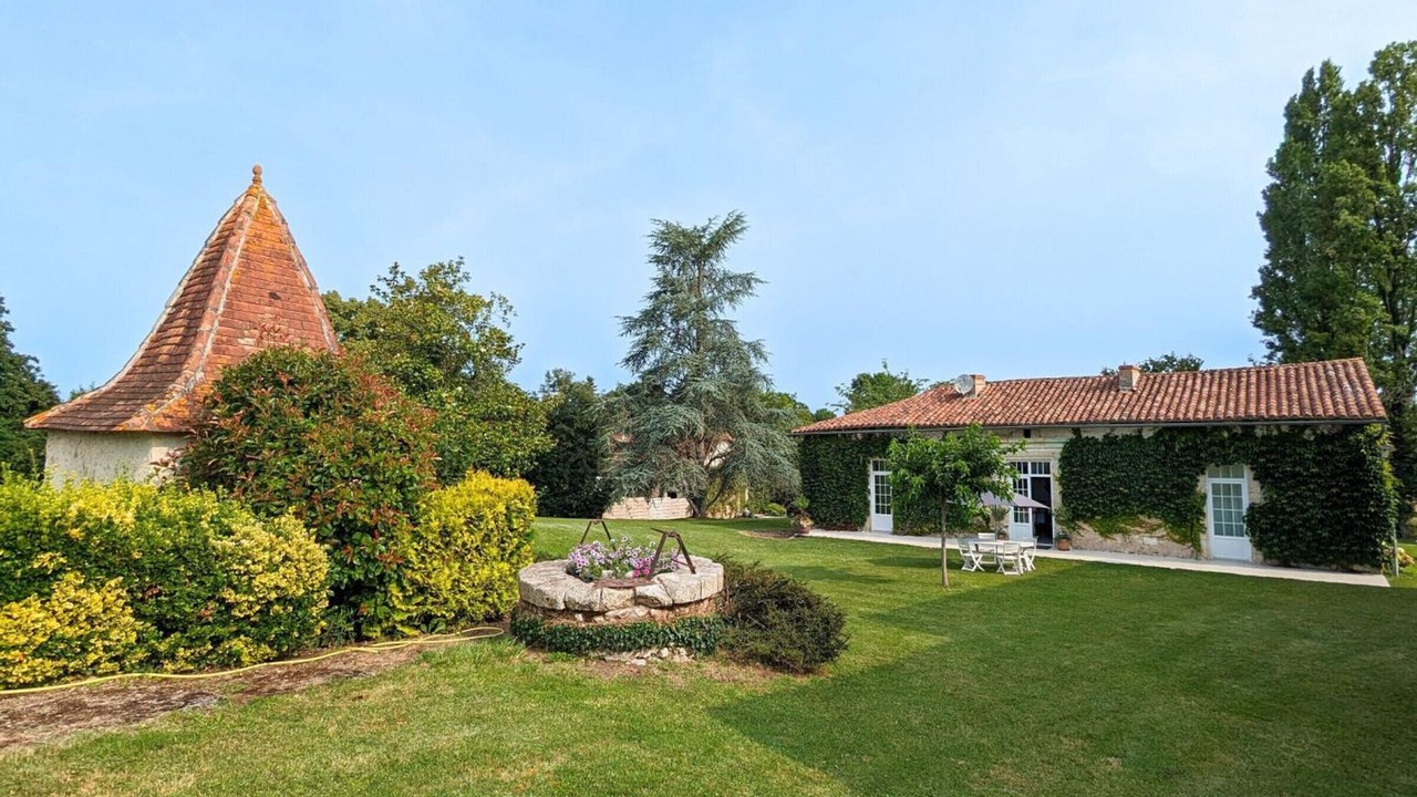 Photo of Outdoor in Bellon