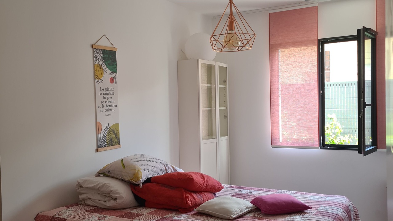 Photo of Bedroom in Saint-Magne