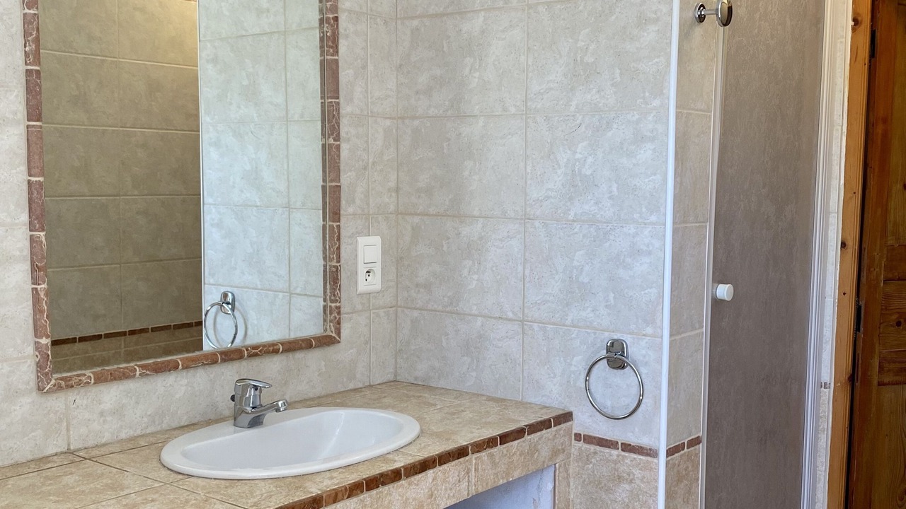 Photo of Bathroom in Les Baux-de-Provence