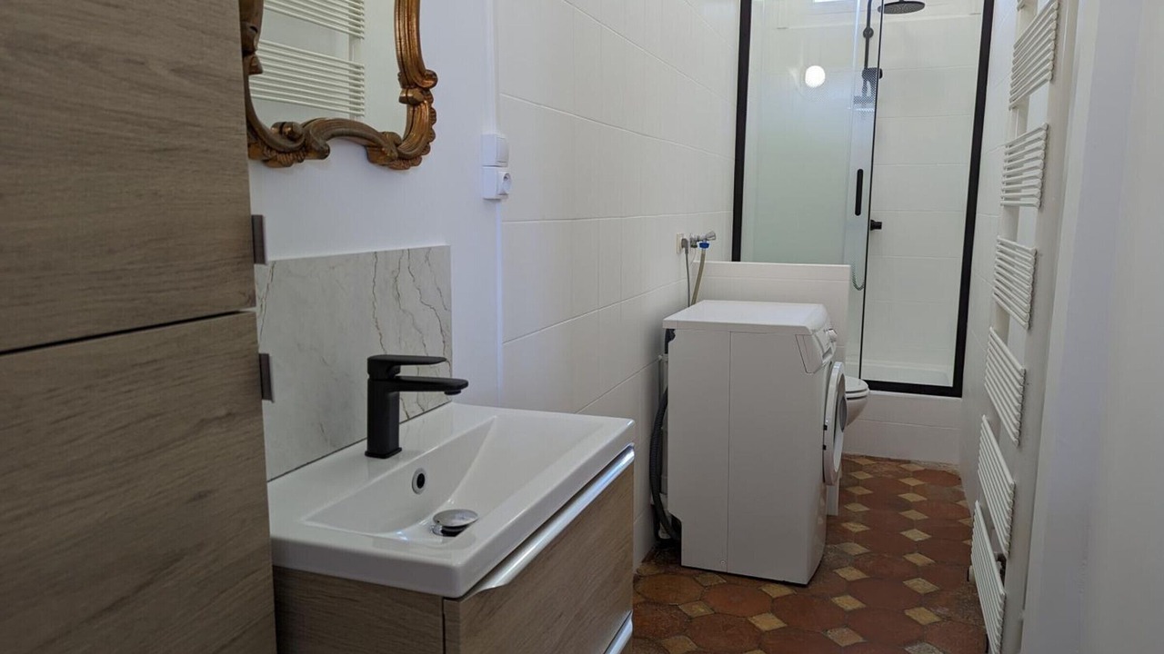 Photo of Bathroom in Chadurie