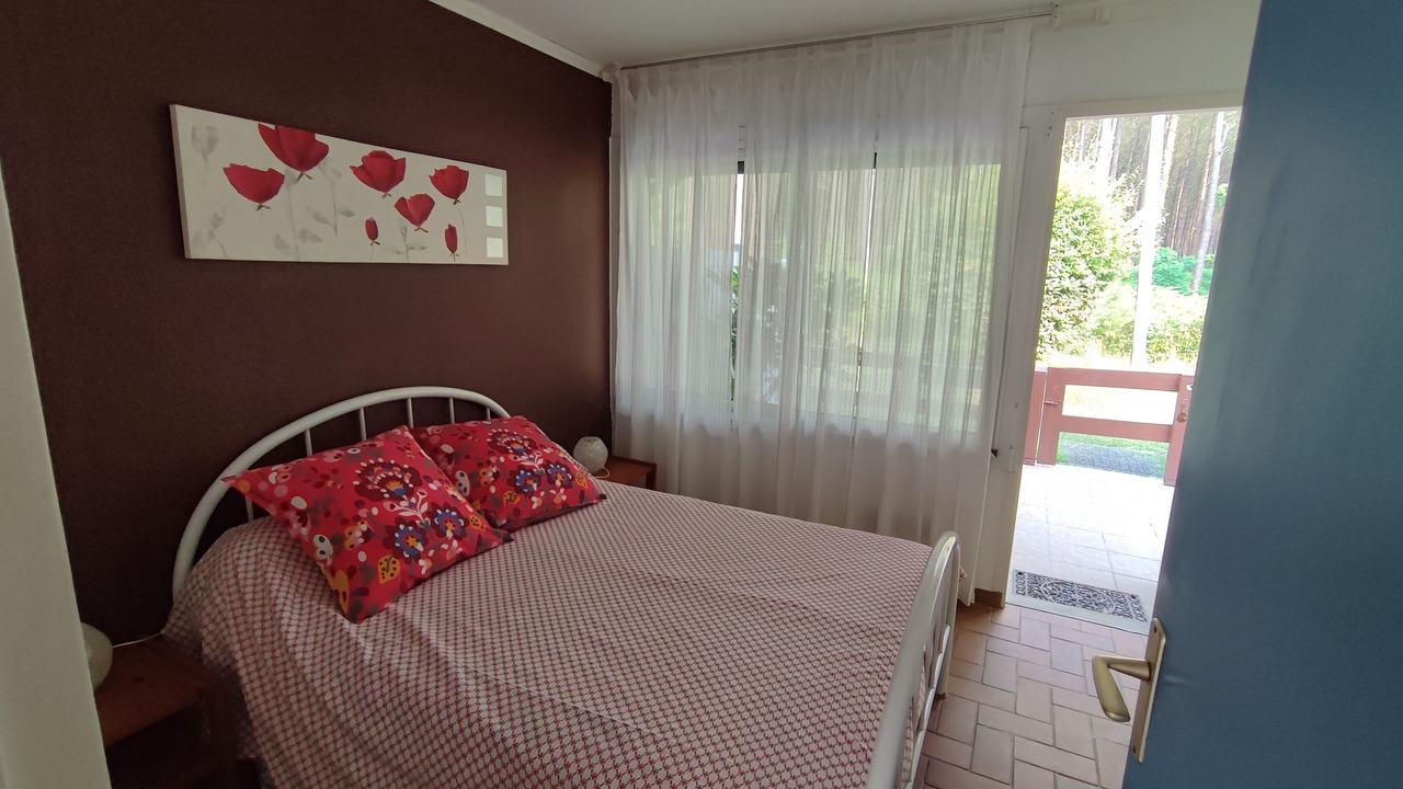 Photo of Bedroom in Lit-et-Mixe