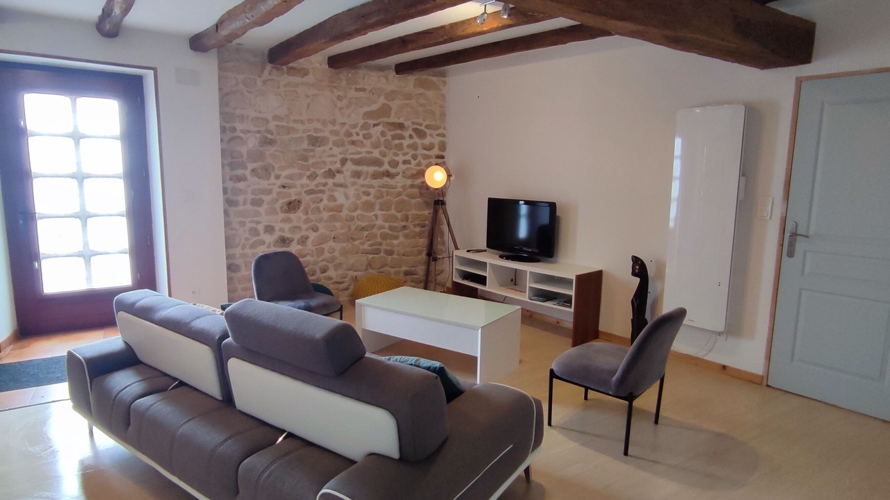 Photo of Livingroom in Salles-en-Toulon