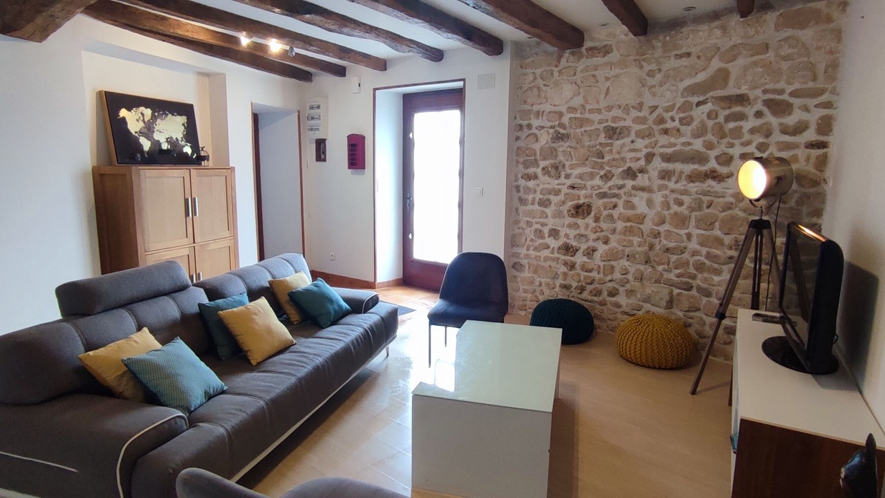 Photo of Livingroom in Salles-en-Toulon