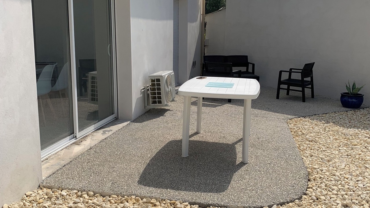 Photo of Patio Balcony in Port-des-Barques