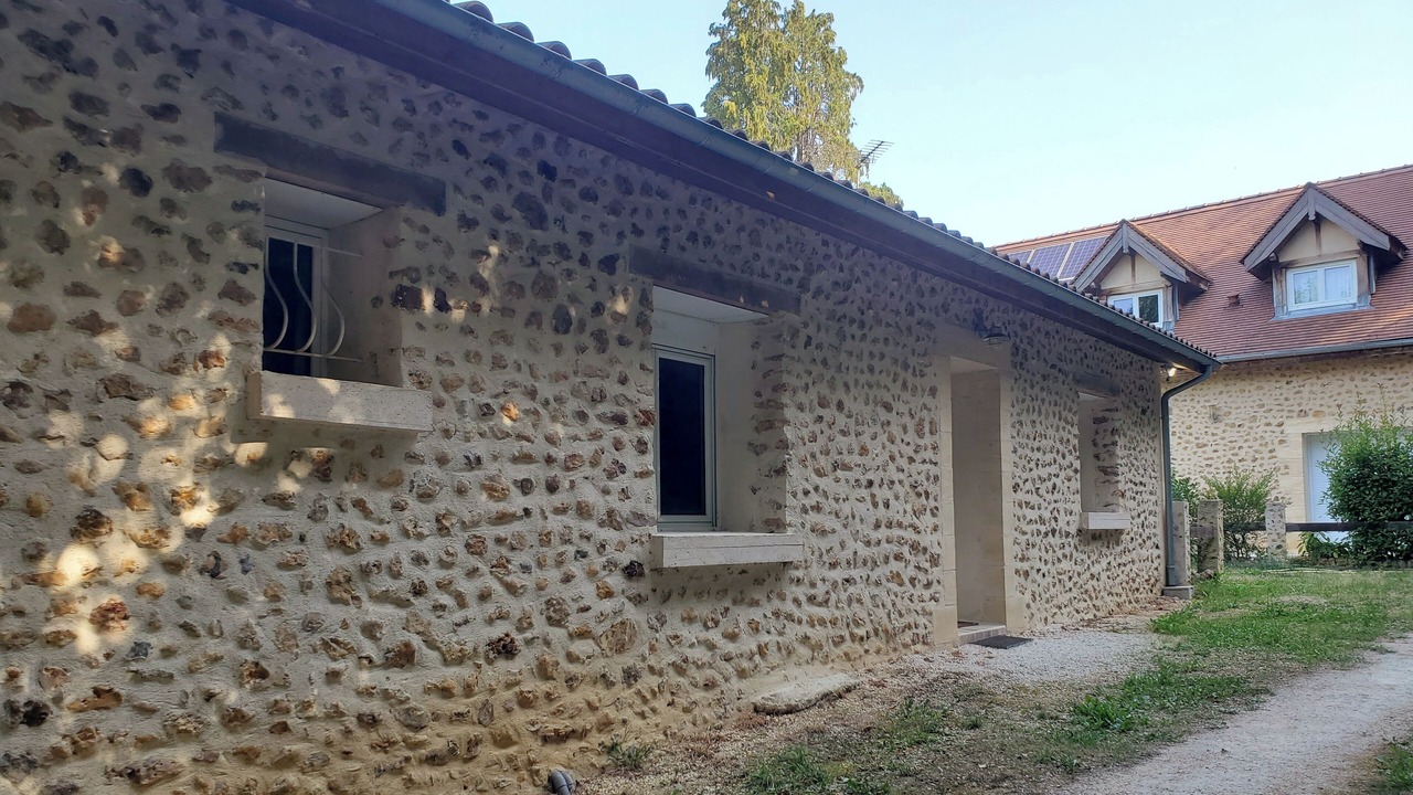 Photo of Outdoor in Lacropte