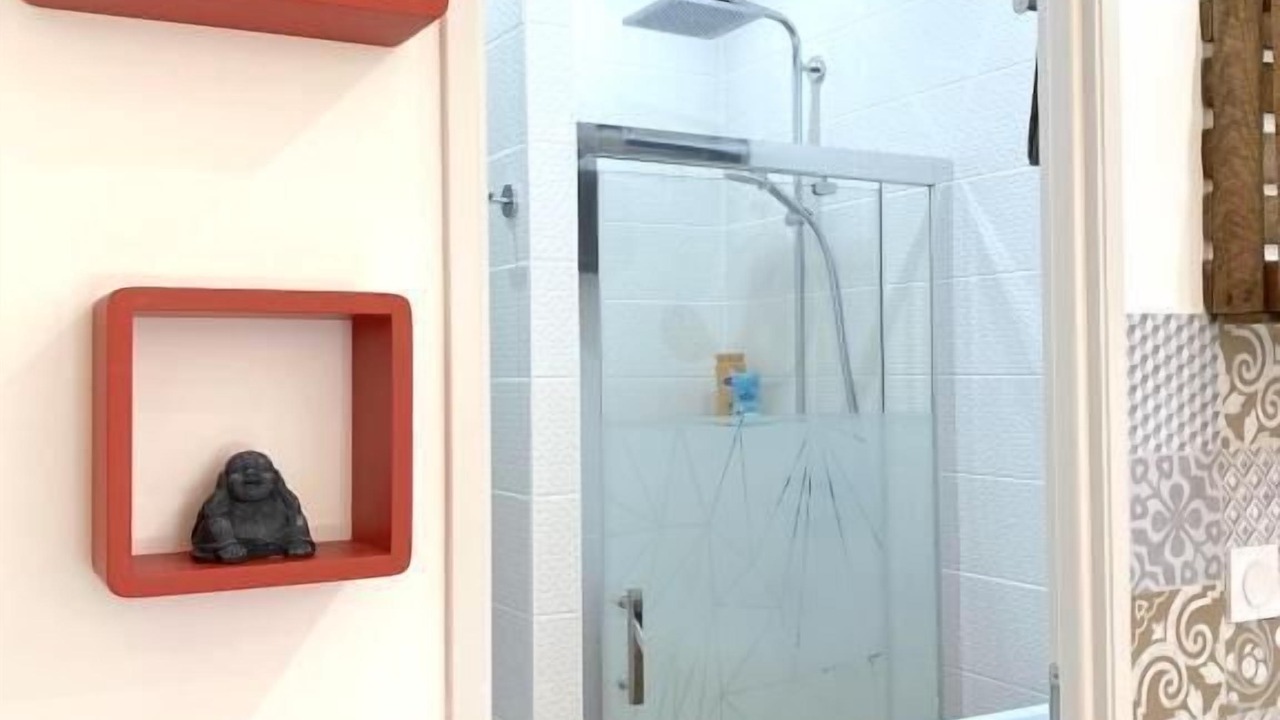 Photo of Bathroom in Rochefort